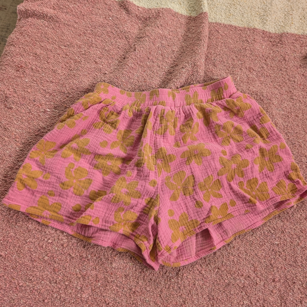 Pink and Gold Floral Women's Shorts